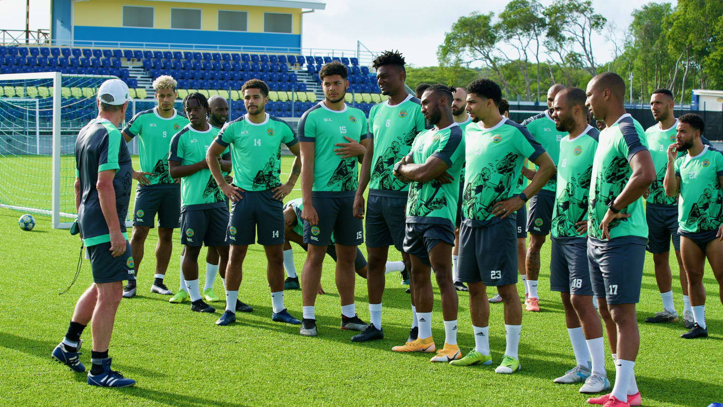 Emerald Boys in their new its (BOL Football photo)