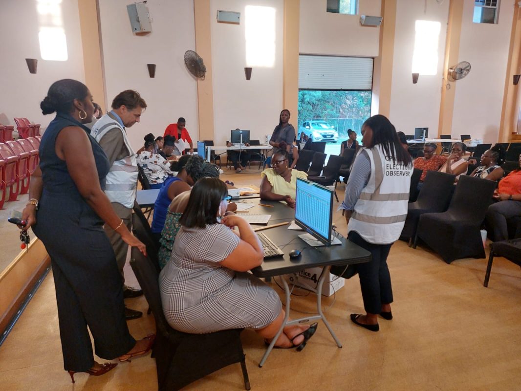 Observers at counting clerk training